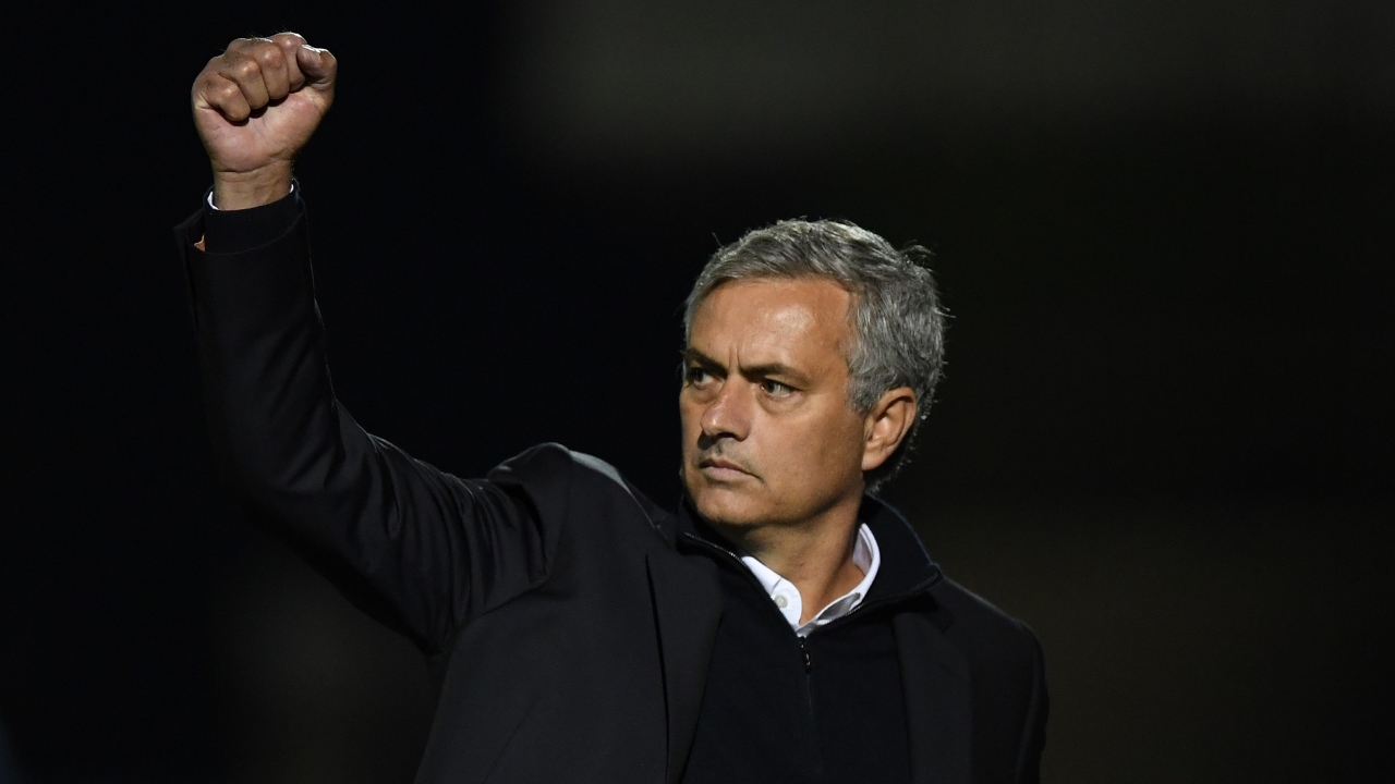 NBA常规赛战报：湖人客场险胜太阳,（NBA常规赛快讯：湖人客战太阳惊险告捷）