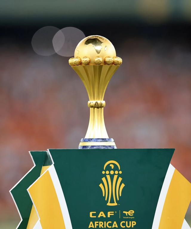 森林主帅：或许只有弗爵爷和温格在英超的成就高于瓜迪奥拉（森林主帅：英超历史上或仅弗格森、温格成就高于瓜迪奥拉）