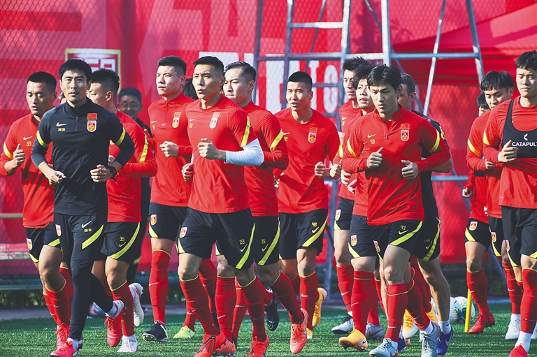 友谊赛战报：科曼、C罗破门，利雅得胜利4-2阿布扎比联合（热身赛：科曼、C罗建功，利雅得胜利4-2击败阿布扎比联合）