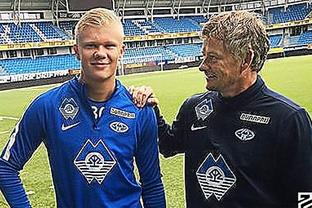 于汉超退役后加入申花教练组，毛剑卿：这是对球员最大的褒奖（退役转身入申花教练组，毛剑卿：于汉超获球员最高褒奖）