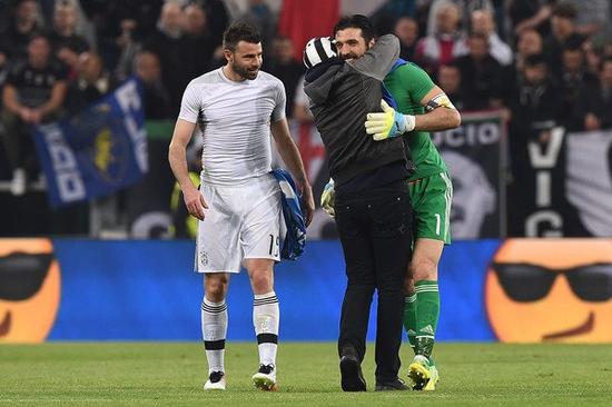 欧冠：拜仁慕尼黑胜里斯本竞技（欧冠联赛：拜仁慕尼黑击败里斯本竞技）