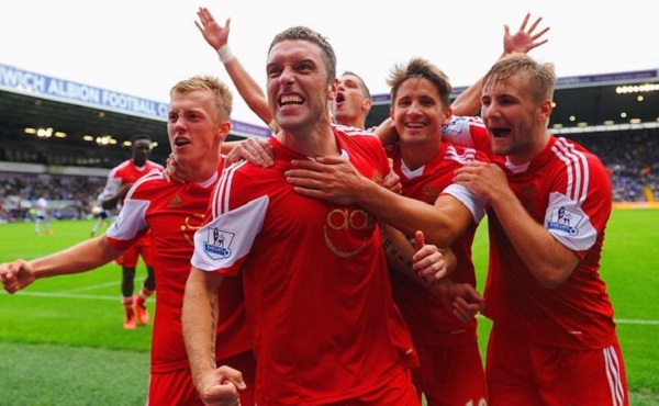 英超半场：迪亚斯世界波，格瓦迪奥尔破门，曼城2-0桑德兰（英超半场战报：迪亚斯轰世界波，格瓦迪奥尔破门，曼城2-0暂领先桑德兰）