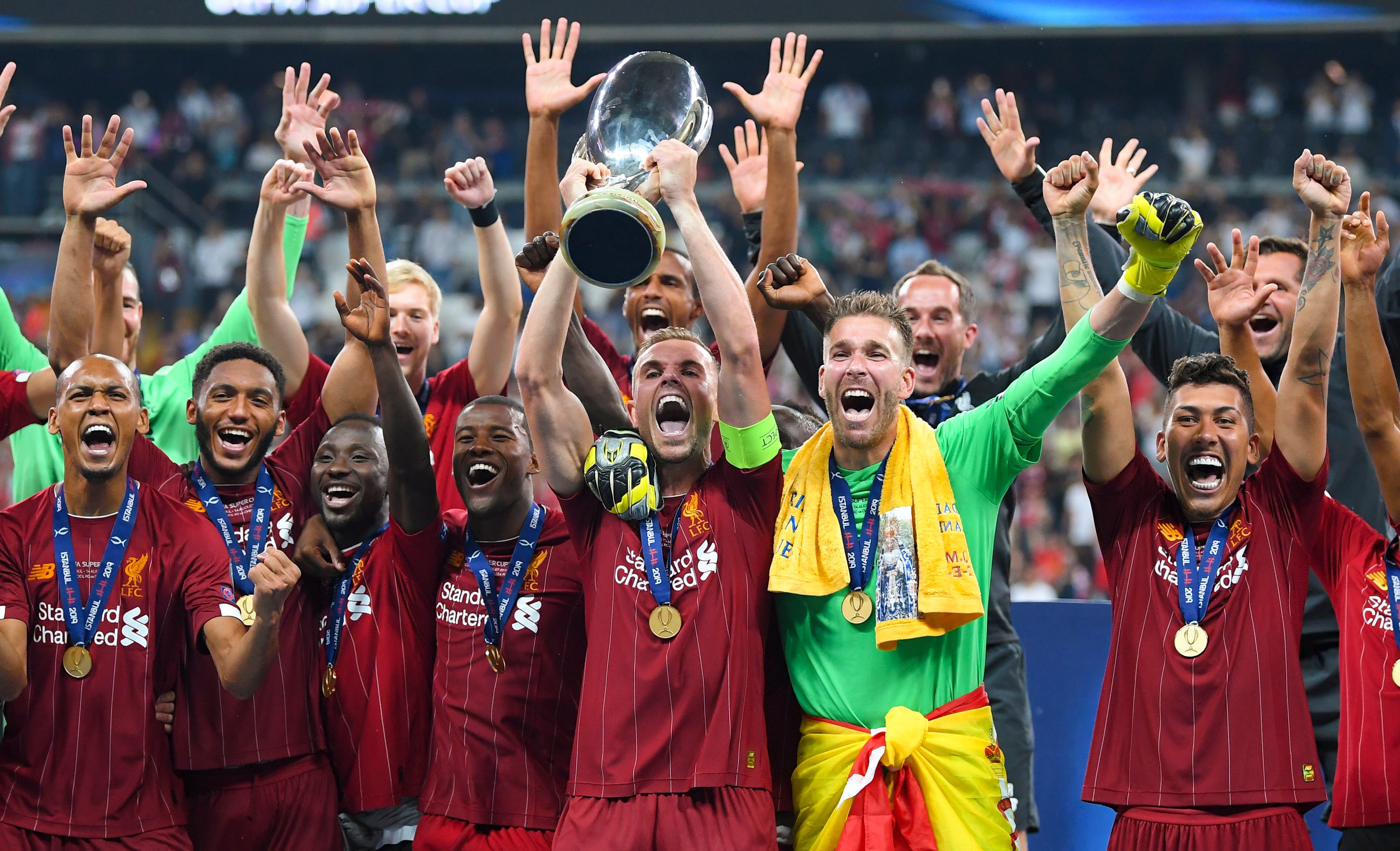 曼联签新中场恐突破1亿转会费大关！曝巨头考察左闸，被誉为德国坎塞洛（曼联追新中场或砸超1亿！曝高层考察左后卫，被誉为德国坎塞洛）